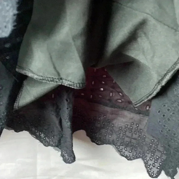 UNBRANDED WOMENS SIZE MEDIUM BLACK EYELET ROMPER DRESS BACK ZIPPER CLEAN - Picture 16 of 16